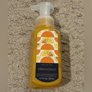 Bath & Body Works Limoncello Fruity Gentle & Clean Foaming Hand Soap